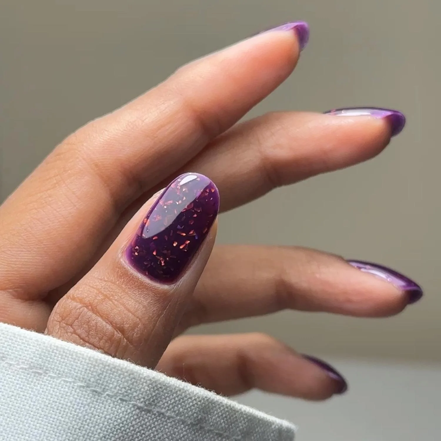 Dark Amethyst - Foil Flake Gel - Image 3